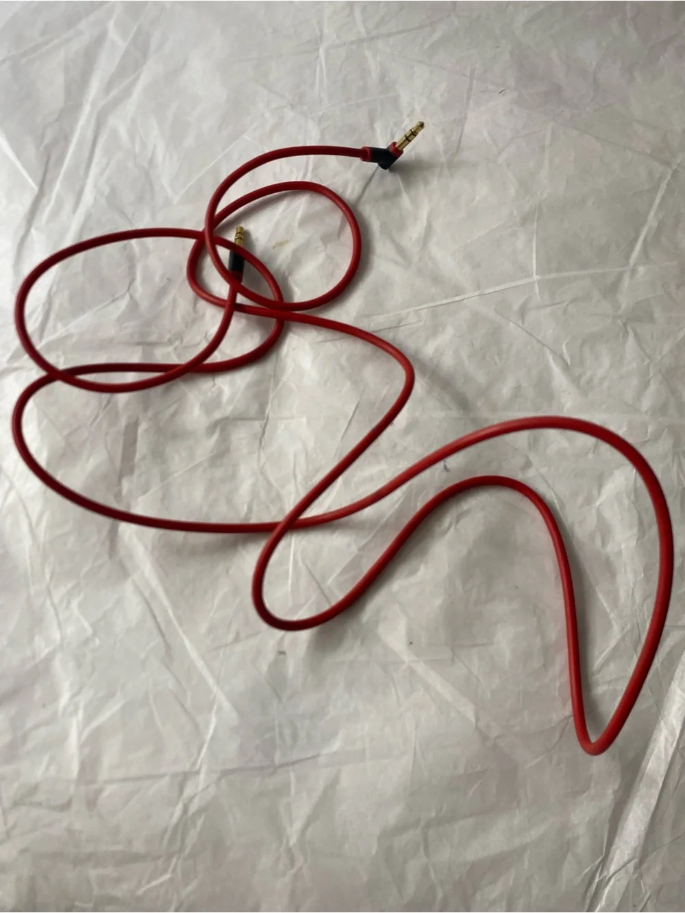 Beat Auxiliary Audio Cable — Durable Mobile & Car Connection
